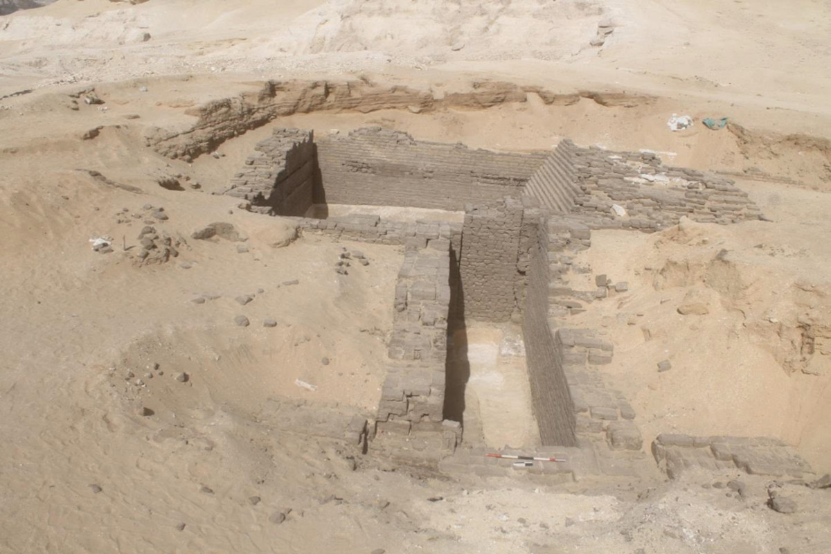 Mud-brick tomb walls in the excavation at Minya
