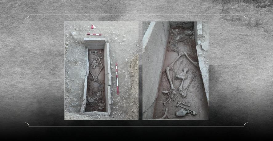 Coins of wrestlers in a grave
